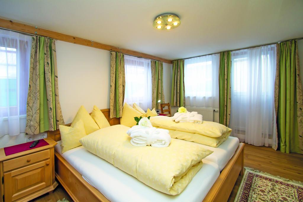 Gertis Ferienwohnung Hochfilzen Chambre photo